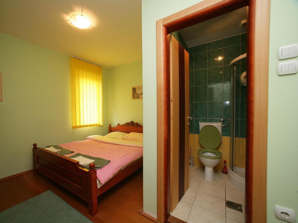 Villa Belilo 69 Sremski Karlovci Zimmer foto