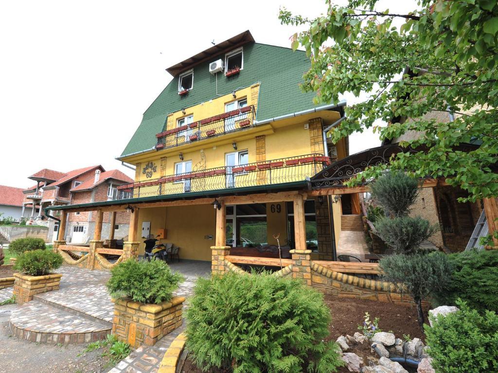 Villa Belilo 69 Sremski Karlovci Exterior foto
